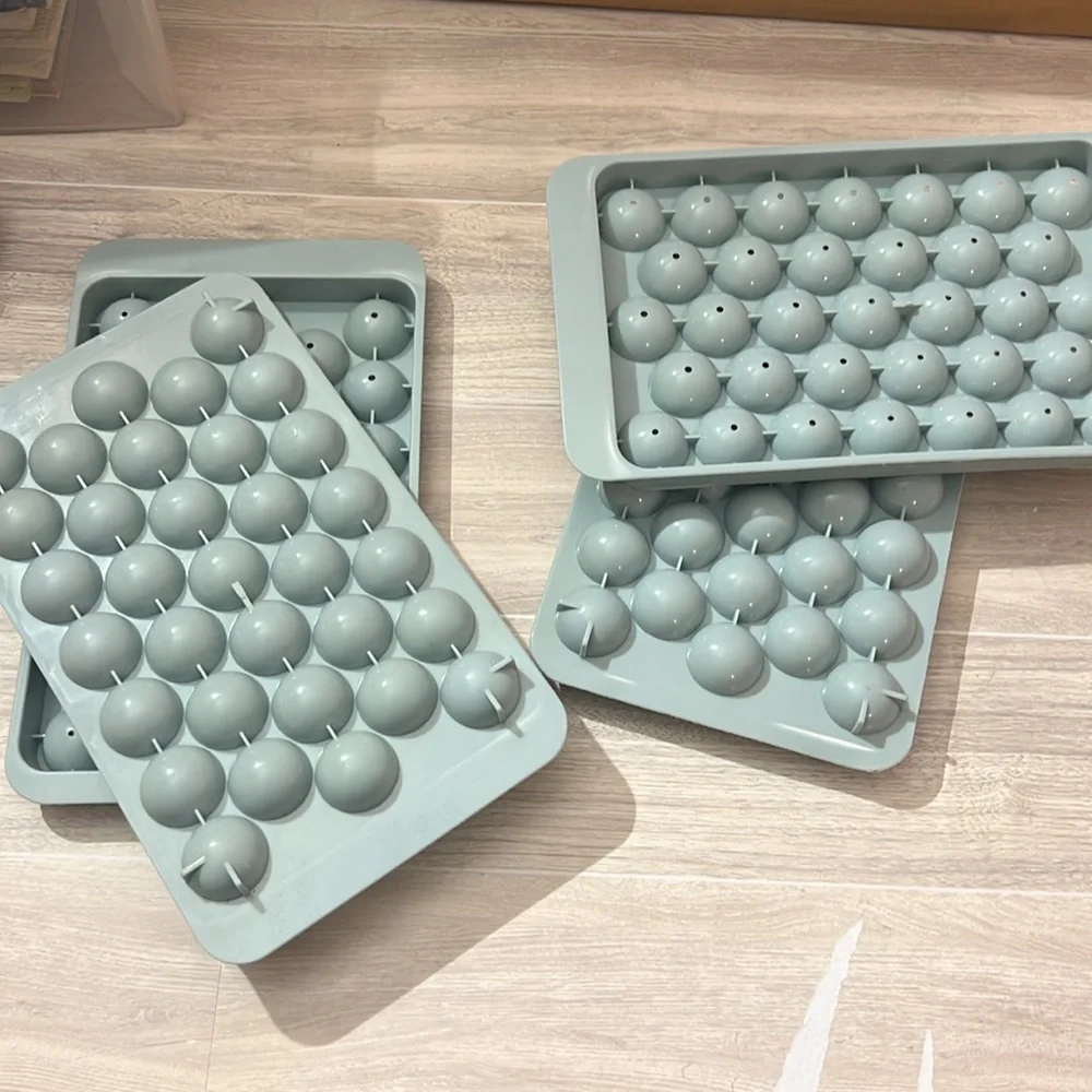 Round ball ice tray (2 count)